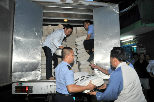 Xe chuyển tiền. Ảnh: Thanh Niên. Xe chuyển tiền. Ảnh: Thanh Niên