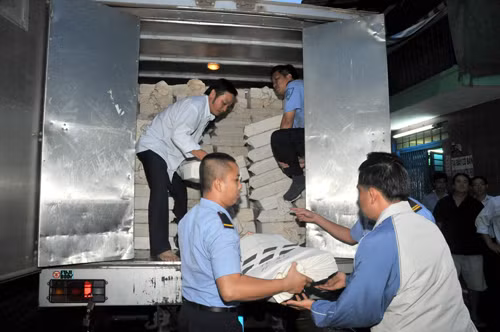 Xe chuyển tiền. Ảnh: Thanh Niên