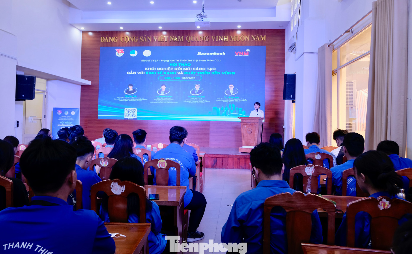 Hội thảo “Khởi nghiệp đổi mới sáng tạo gắn với kinh tế xanh và phát triển bền vững”.