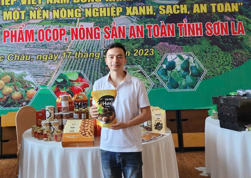 Anh Nguyễn Văn Tuấn là 1 trong 43 thanh niên tiêu biểu cả nước được trao Giải thưởng Lương Định Của năm 2023.