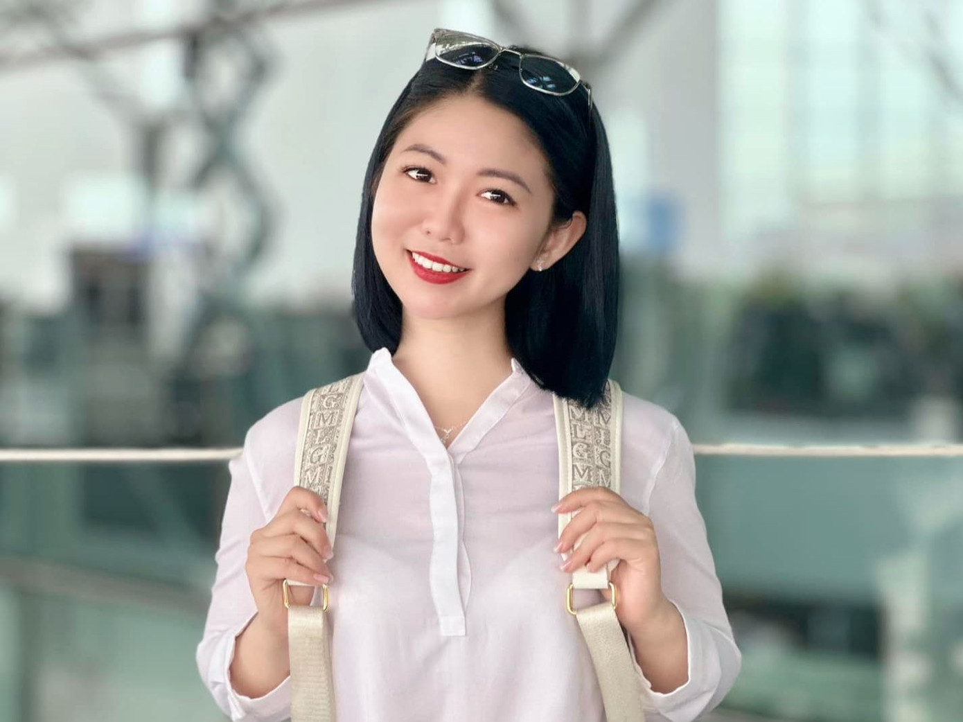 Chị Hoàng Hà Thu (SN 1996, quê ở Nghệ An) có 2 bằng thạc sĩ về báo chí, truyền thông.