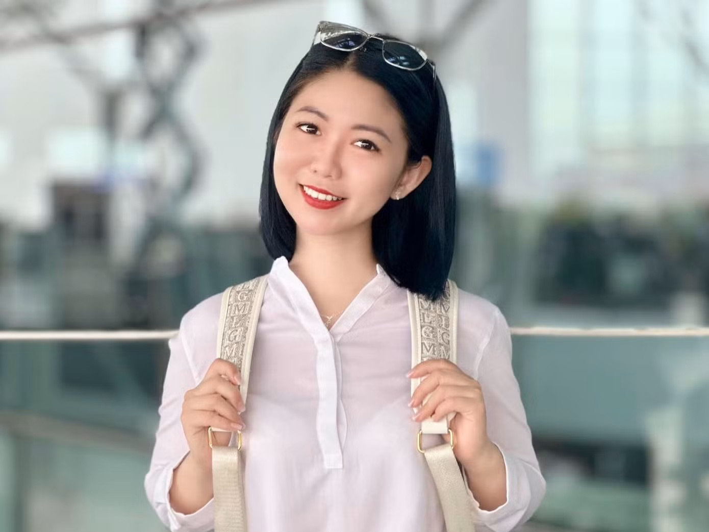 Chị Hoàng Hà Thu (SN 1996, quê ở Nghệ An) có 2 bằng thạc sĩ về báo chí, truyền thông.