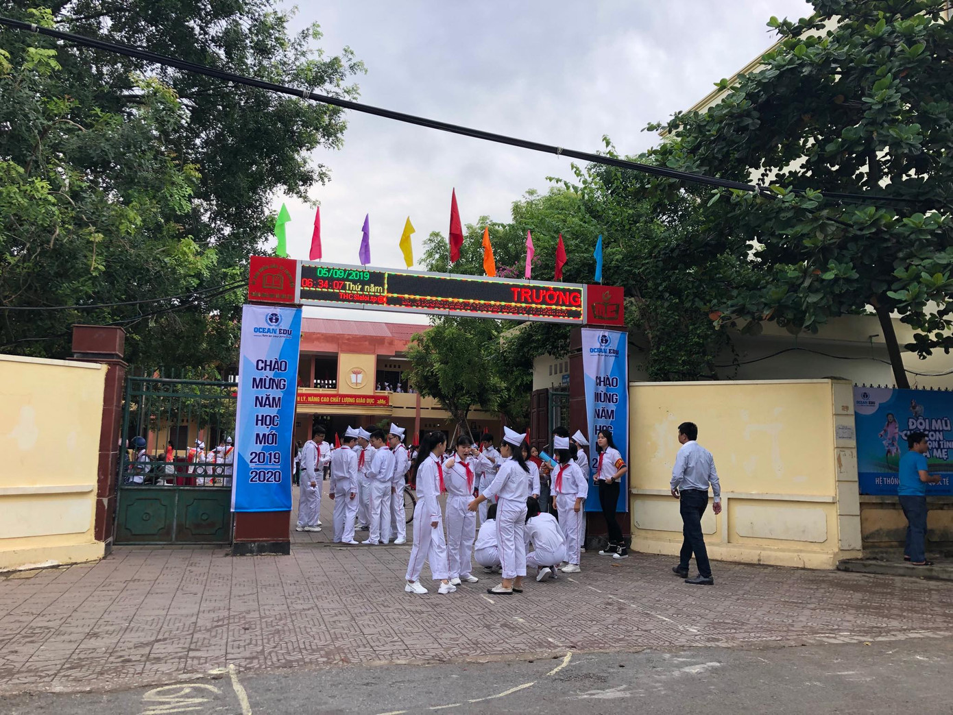 Sáng 5/9, hơn 22 triệu học sinh cả nước hân hoan đón ngày khai giảng ảnh 66