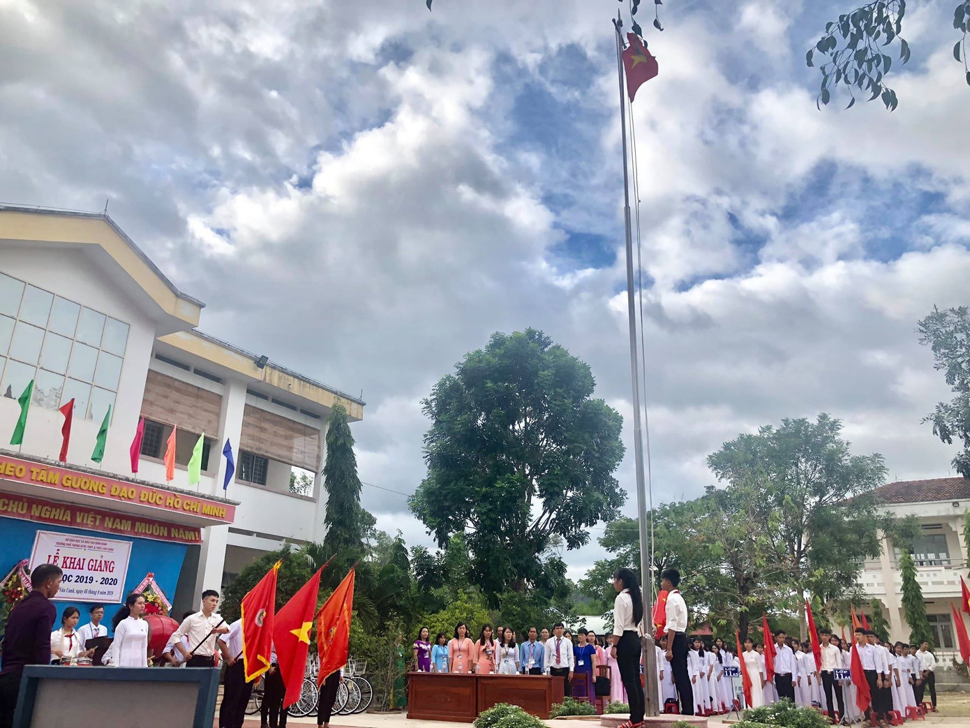 Sáng 5/9, hơn 22 triệu học sinh cả nước hân hoan đón ngày khai giảng ảnh 69