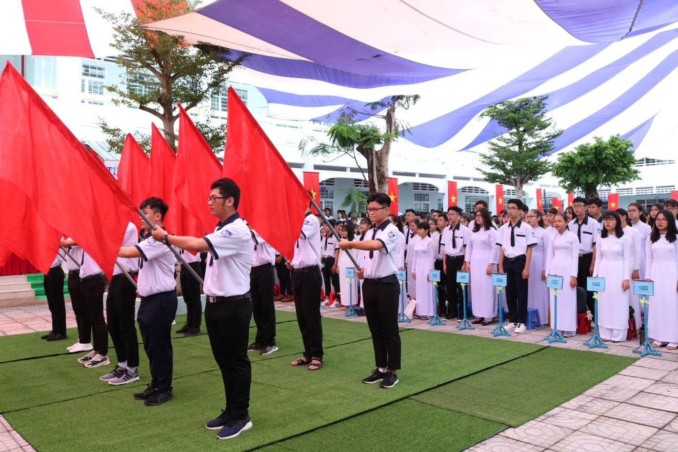 Sáng 5/9, hơn 22 triệu học sinh cả nước hân hoan đón ngày khai giảng ảnh 40