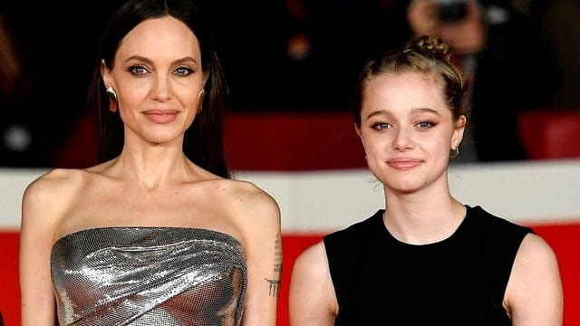 Theo nguồn tin, Angelina Jolie không biết con gái thuê luật sư và nộp đơn xin bỏ họ cha. Ảnh: Getty Images. Theo nguồn tin, Angelina Jolie không biết con gái thuê luật sư và nộp đơn xin bỏ họ cha. Ảnh: Getty Images.