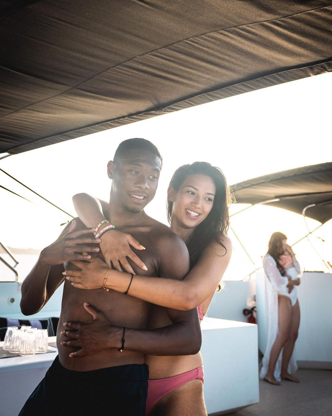 Cổ vũ cho chân sút người Áo David Alaba là bạn gái lâu năm Shalimar Heppner. Hai người gặp nhau năm 2017 trước khi chính thức công khai vào một năm sau đó. Năm 2019, cặp tình nhân chào đón con trai đầu lòng. Năm 2023, họ có thêm một bé gái.