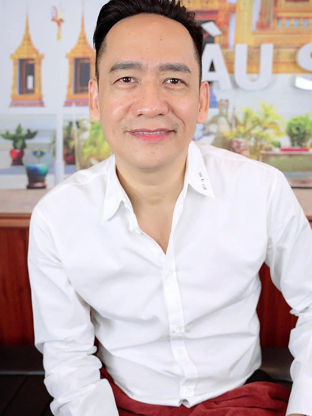 Nhiều nghệ sĩ Việt quảng cáo làm chân mày phong thủy cải vận.