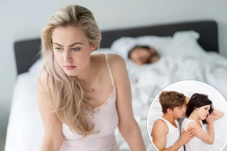 Giả vờ đã ngủ là một trong số những lý do mà ông chồng cho rằng, vợ trốn tránh "chuyện ấy"