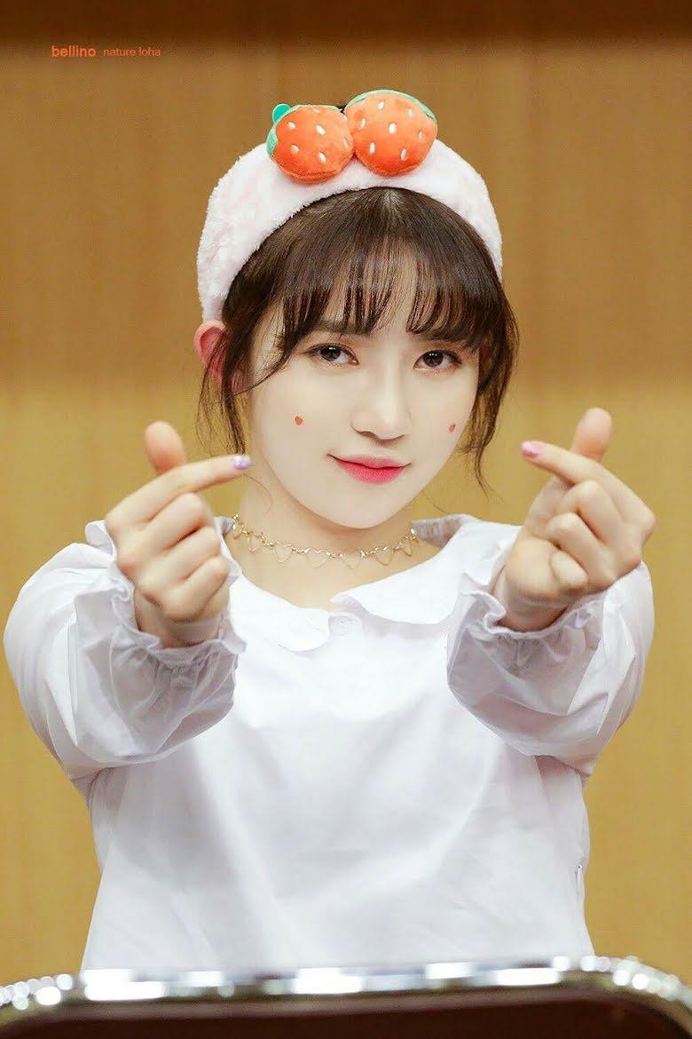 6. Loha: Rapper chính của Nature sắp bước sang tuổi 19 và cô cao 1m71.