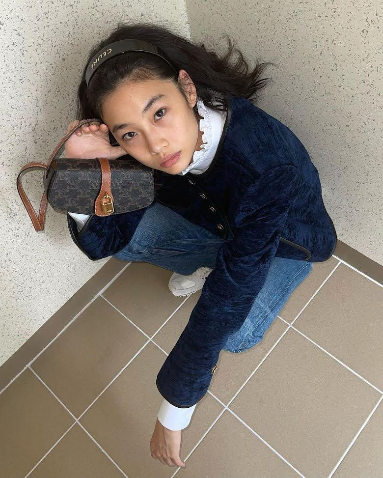 Người đẹp 9x kiếm được 43.000 USD (978 triệu đồng) cho mỗi bài đăng quảng cáo trên Instagram.