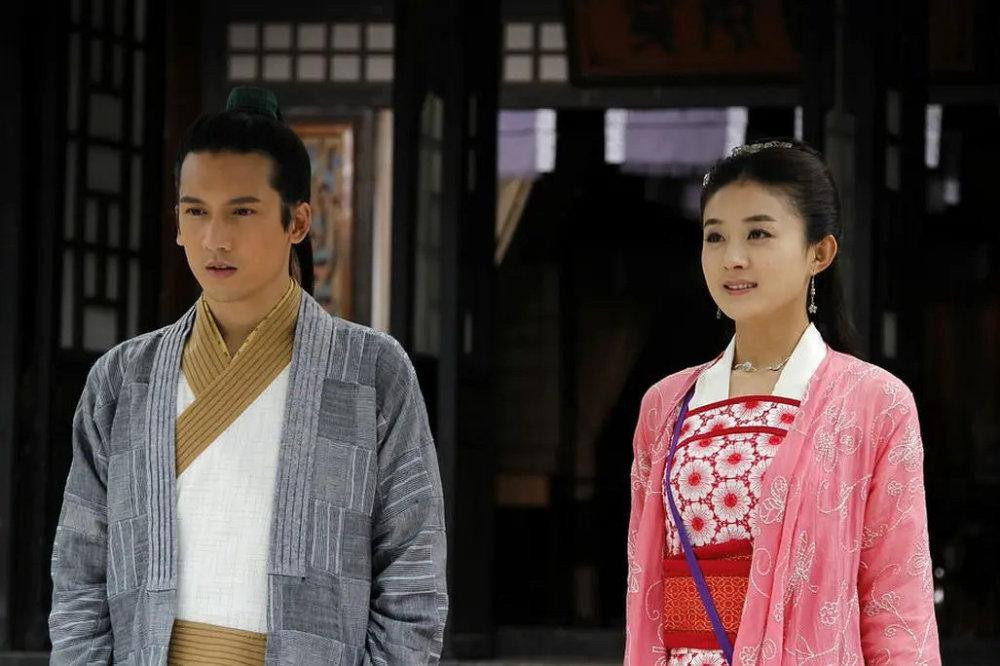 ... và Đinh Tử Tuấn thân thiết sau khi hợp tác trong “Truy Ngư Truyền Kỳ” năm 2013.