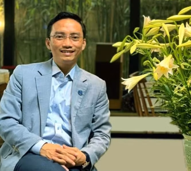 Thầy Nguyễn Cao Cường lưu ý một số điều thí sinh cần nhớ trước và trong kỳ thi. Thầy Nguyễn Cao Cường lưu ý một số điều thí sinh cần nhớ trước và trong kỳ thi.