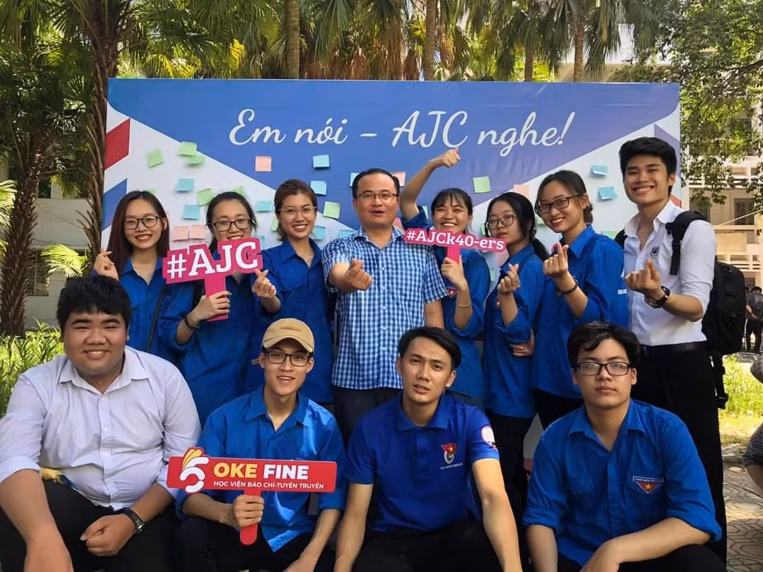 Ngọc Quỳnh tham gia Ngày hội tuyển sinh và định hướng nghề nghiệp tại trường ĐH Bách khoa năm 2020.