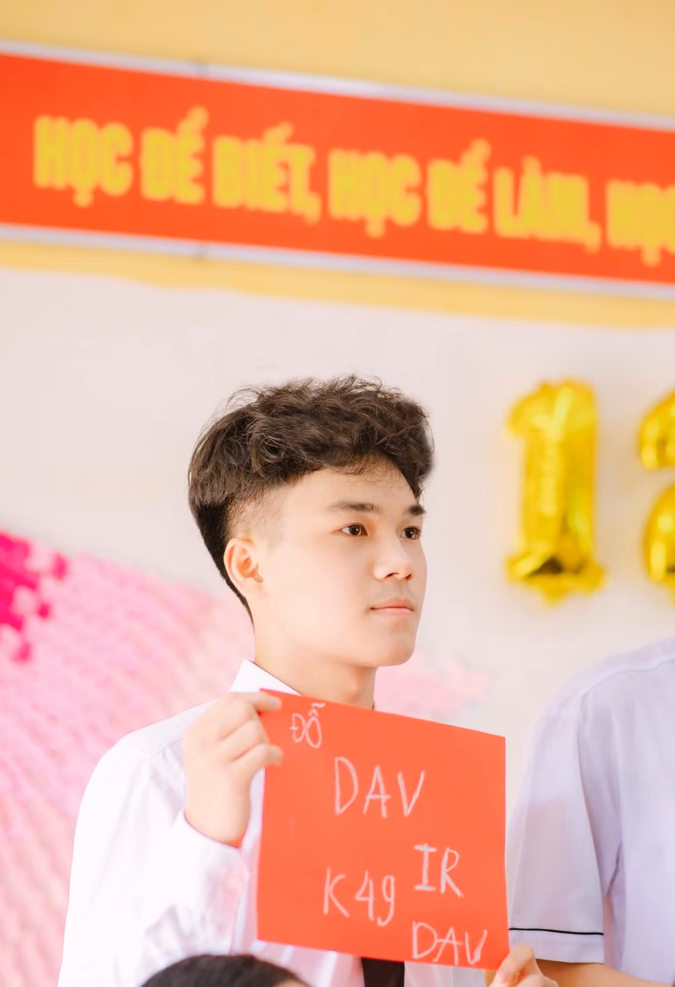 Đăng Khoa với nguyện vọng thi vào Học viện Ngoại giao. Đăng Khoa với nguyện vọng thi vào Học viện Ngoại giao.