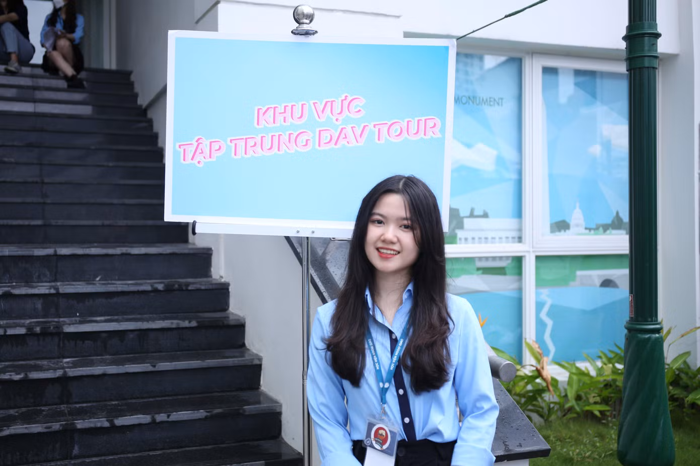 Nguyễn Quỳnh Anh (sinh năm 2003) hiện là sinh viên năm nhất tại Khoa Chính trị Quốc tế & Ngoại giao, ngành Quan hệ Quốc tế, Học viện Ngoại giao. Nguyễn Quỳnh Anh (sinh năm 2003) hiện là sinh viên năm nhất tại Khoa Chính trị Quốc tế & Ngoại giao, ngành Quan hệ Quốc tế, Học viện Ngoại giao.