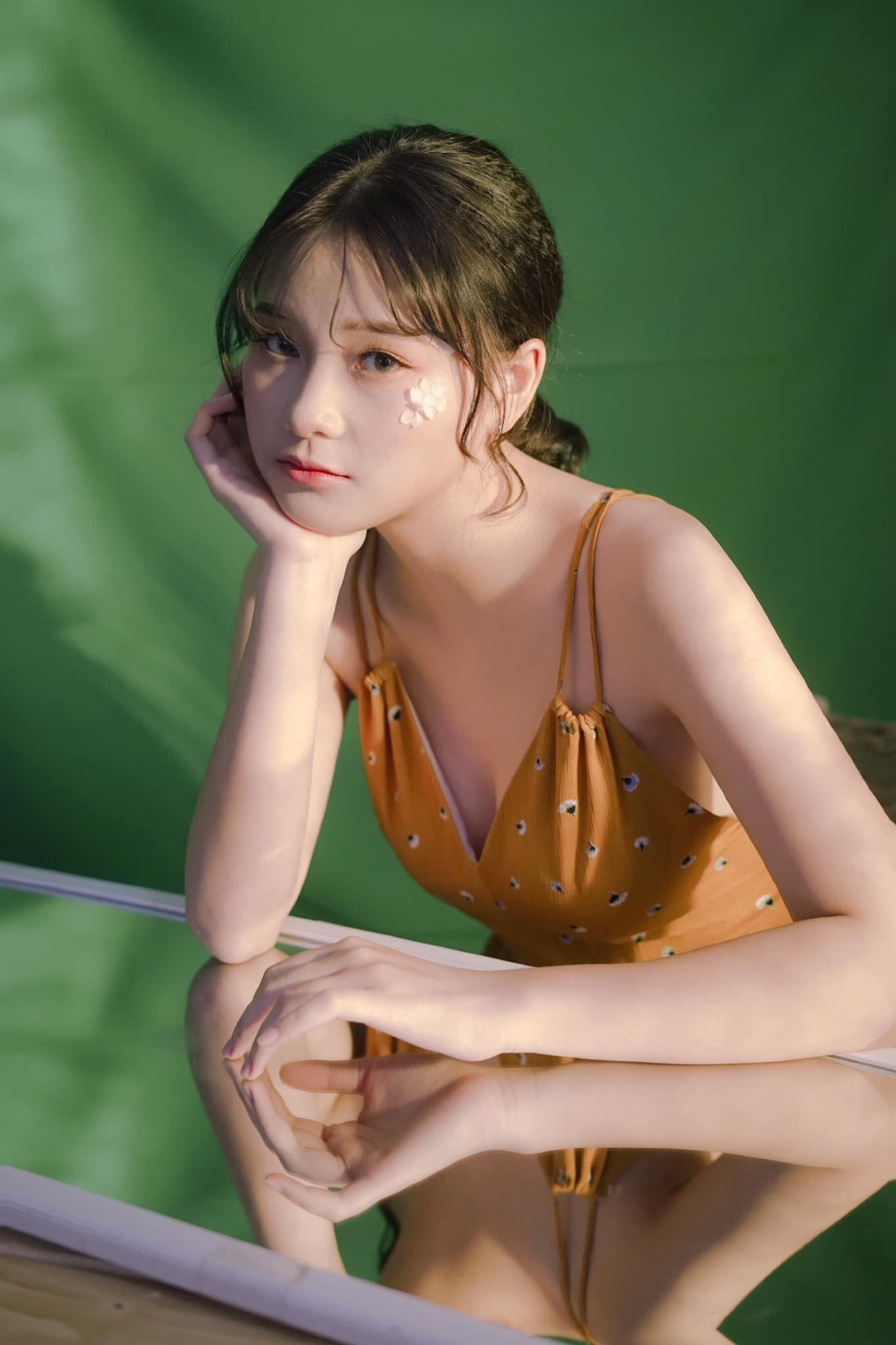 Ngay từ sớm Thảo Vân đã nhận thức được việc đam mê của bản thân thiên về nghệ thuật đặc biệt là về thời trang và vũ đạo. Ngay từ sớm Thảo Vân đã nhận thức được việc đam mê của bản thân thiên về nghệ thuật đặc biệt là về thời trang và vũ đạo.