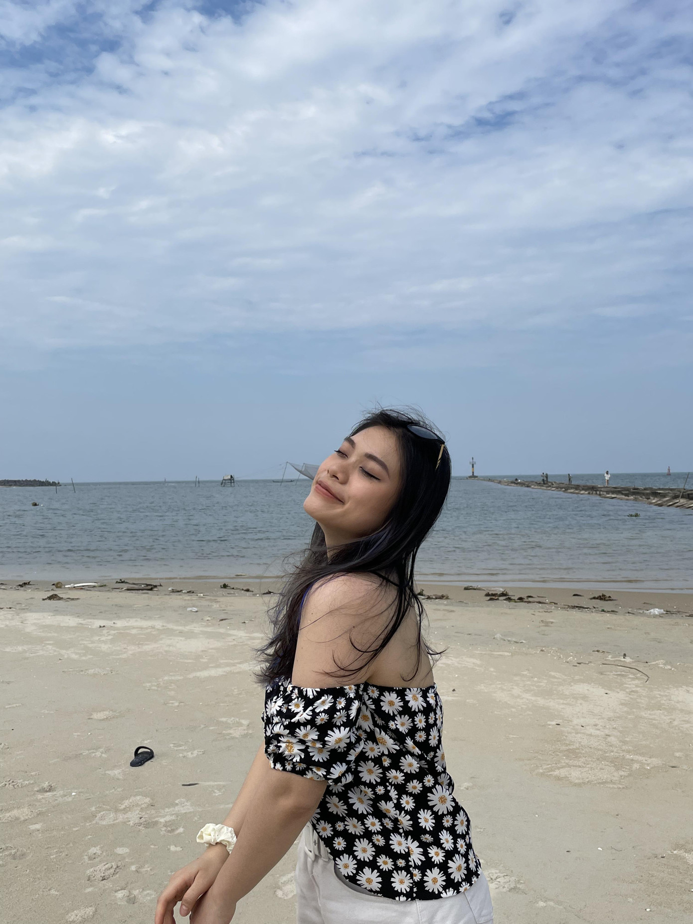 Hãy thay đổi những điều bạn không thể yêu thương được, và yêu thương những thứ bạn không thể thay đổi được. Hãy thay đổi những điều bạn không thể yêu thương được, và yêu thương những thứ bạn không thể thay đổi được.