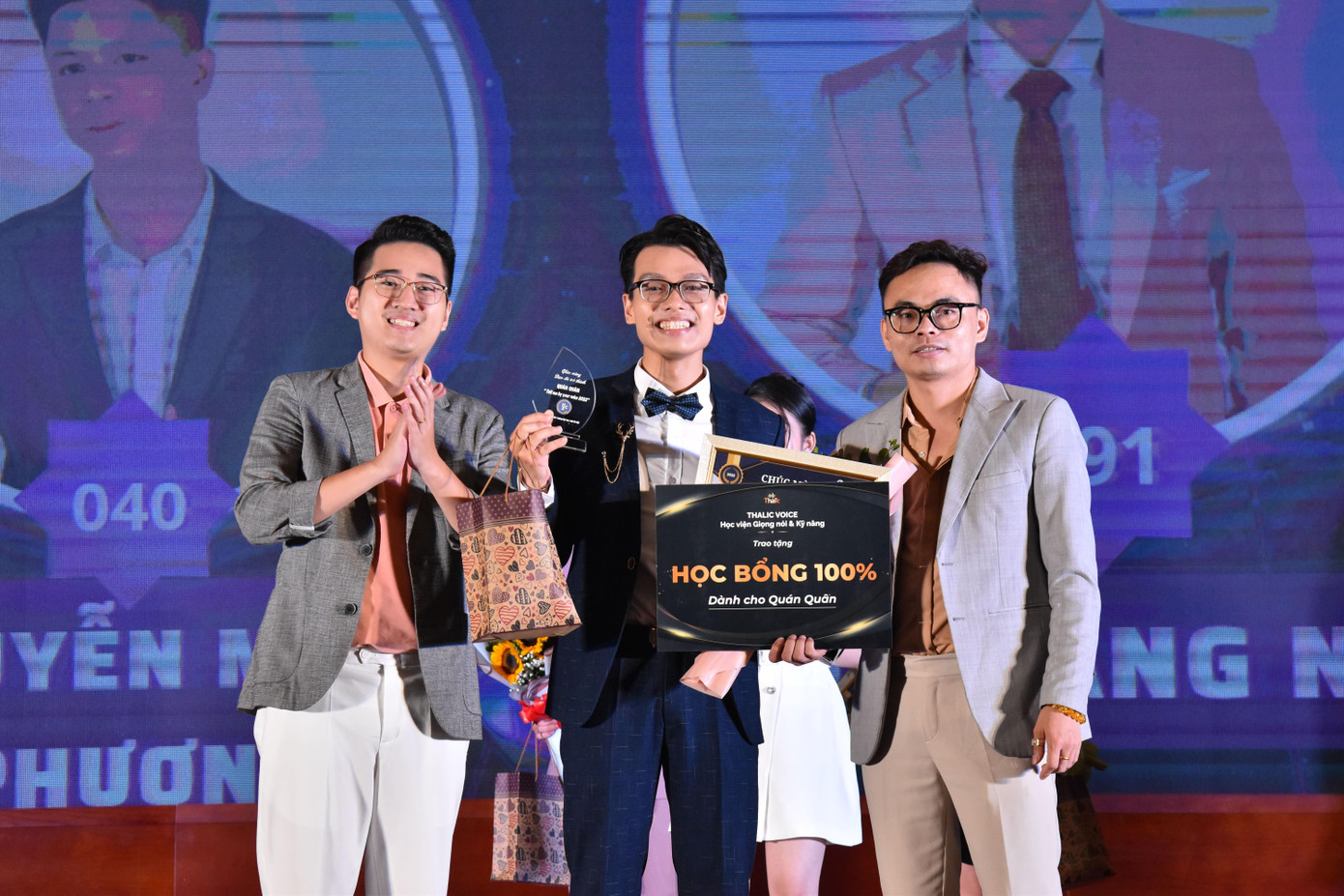 Vũ Hoàng Nam đã chinh phục được ngôi vị cao nhất. Vũ Hoàng Nam đã chinh phục được ngôi vị cao nhất.