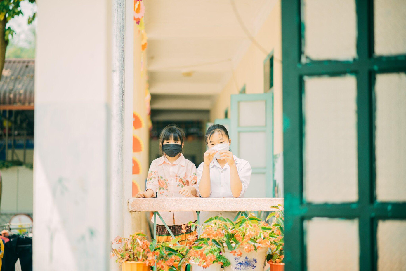 Đức cũng thích chụp và ghi lại khoảnh khắc đời sống của các bạn nhỏ vùng cao. Đức cũng thích chụp và ghi lại khoảnh khắc đời sống của các bạn nhỏ vùng cao.