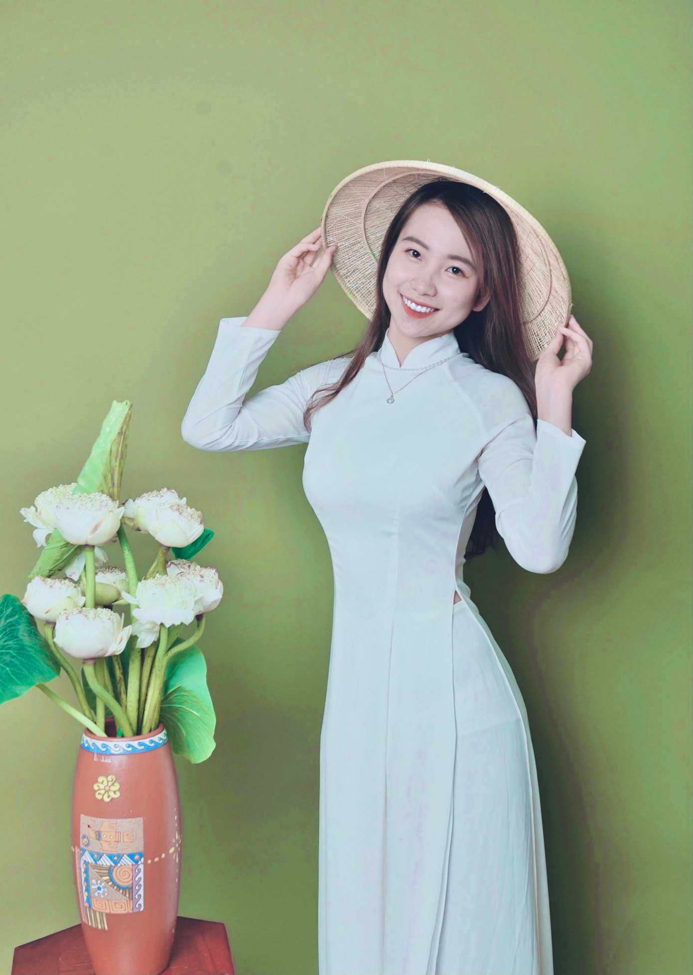 Trần Thu Trà hiện là sinh viên năm 2 chuyên ngành Y khoa trường Đại học Y Dược Thái Nguyên.