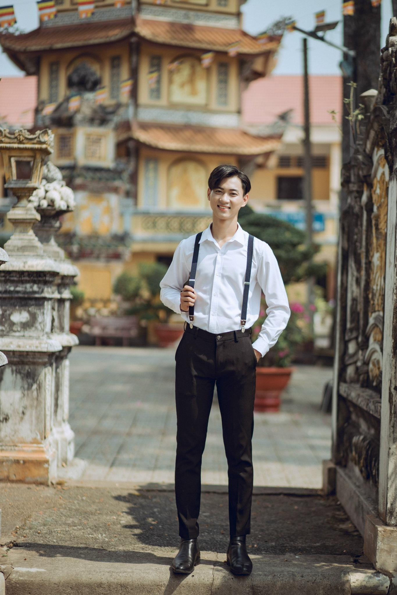 Sở hữu vẻ ngoài điển trai, đậm chất thư sinh cùng nụ cười tỏa nắng, Nguyễn Dương được đánh giá sẽ là “một ngôi sao sáng” trong tương lai. Sở hữu vẻ ngoài điển trai, đậm chất thư sinh cùng nụ cười tỏa nắng, Nguyễn Dương được đánh giá sẽ là “một ngôi sao sáng” trong tương lai.