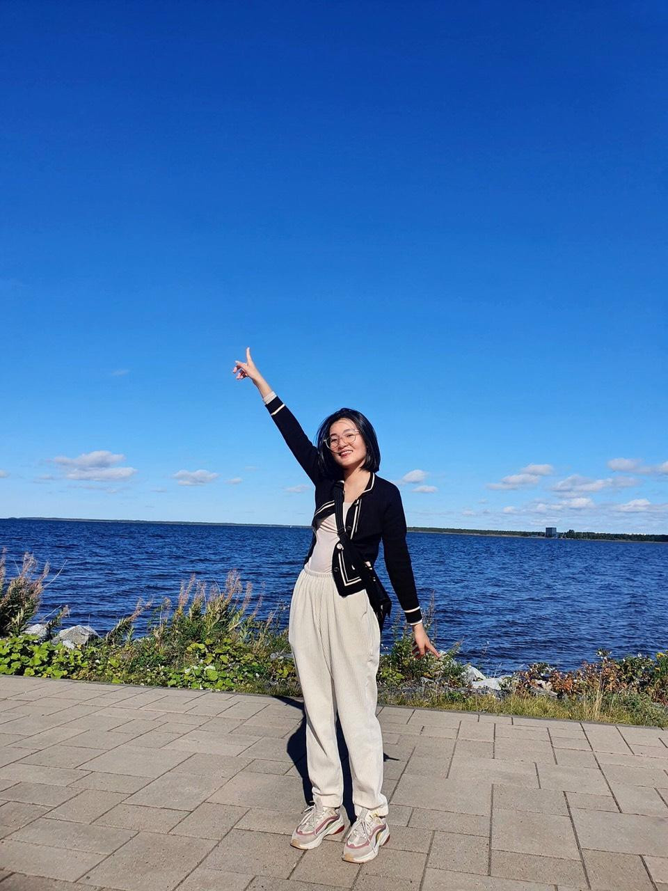 Lan Nhi là Goodwill Ambassador (đại sứ) của Girl UP tại Vietnam - một tổ chức phi chính phủ được bảo trợ bởi Liên Hợp Quốc, chuyên bảo vệ, lên tiếng và giúp đỡ cho quyền lợi của phái nữ. Lan Nhi là Goodwill Ambassador (đại sứ) của Girl UP tại Vietnam - một tổ chức phi chính phủ được bảo trợ bởi Liên Hợp Quốc, chuyên bảo vệ, lên tiếng và giúp đỡ cho quyền lợi của phái nữ.