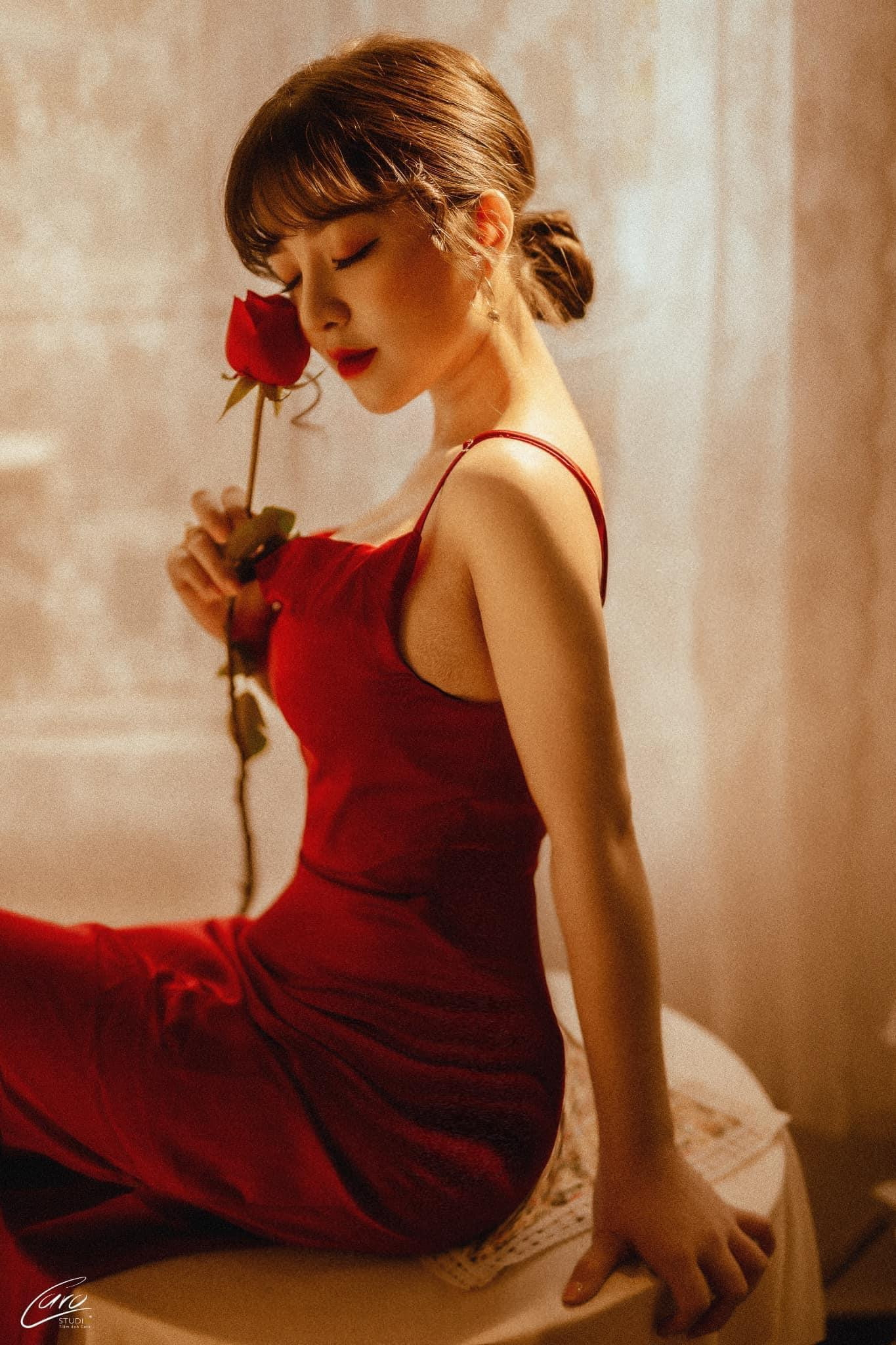 Mỹ Quyên phù hợp với nhiều phong cách chụp hình.