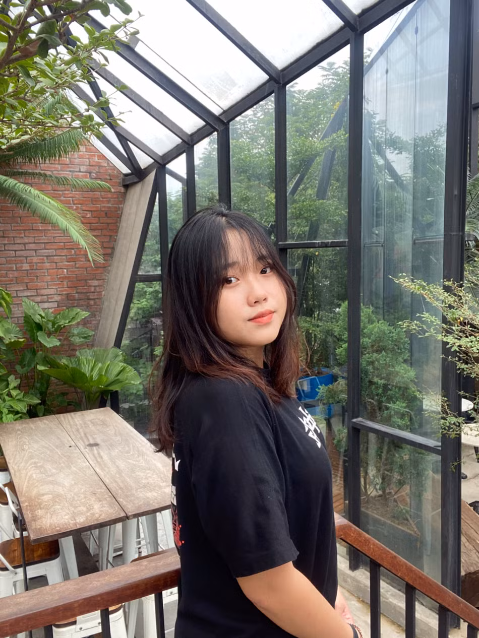 Nguyễn Thuỷ Tiên - lớp 59NKN vừa tốt nghiệp xuất sắc Chương trình tiên tiến ngành Kỹ thuật Tài nguyên nước của Trường Đại học Thủy Lợi liên kết với đại học bang Colorado, Hoa Kỳ.