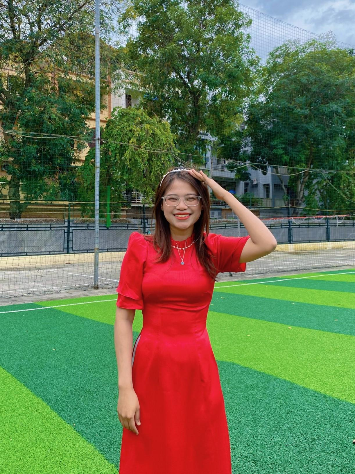 Thúy Hằng tự nhận mình là một cô gái tham vọng và cố chấp.