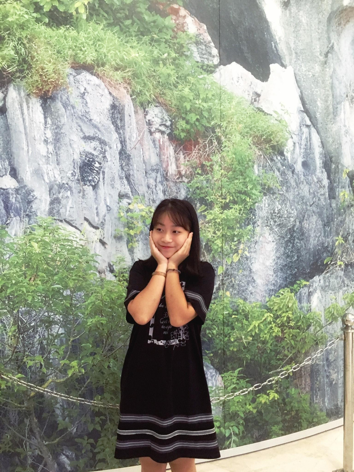 Với những nỗ lực không ngừng nghỉ, cô gái nhỏ đã chinh phục được ước mơ của bản thân. Với những nỗ lực không ngừng nghỉ, cô gái nhỏ đã chinh phục được ước mơ của bản thân.