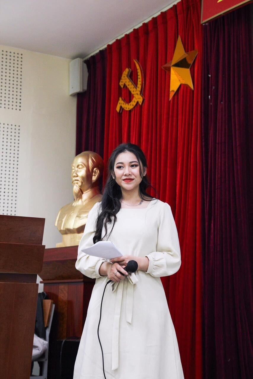 Trân trọng những cơ hội mình đang có mới là điều tuyệt nhất. Trân trọng những cơ hội mình đang có mới là điều tuyệt nhất.