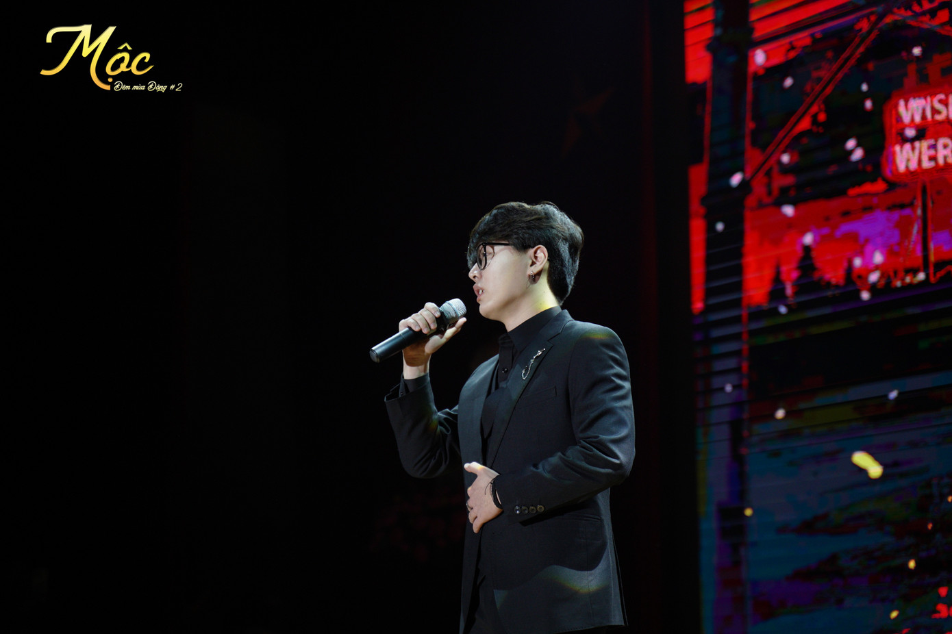 Khải bùng nổ visual tại đêm nhạc (Ảnh: BTC). Khải bùng nổ visual tại đêm nhạc (Ảnh: BTC).