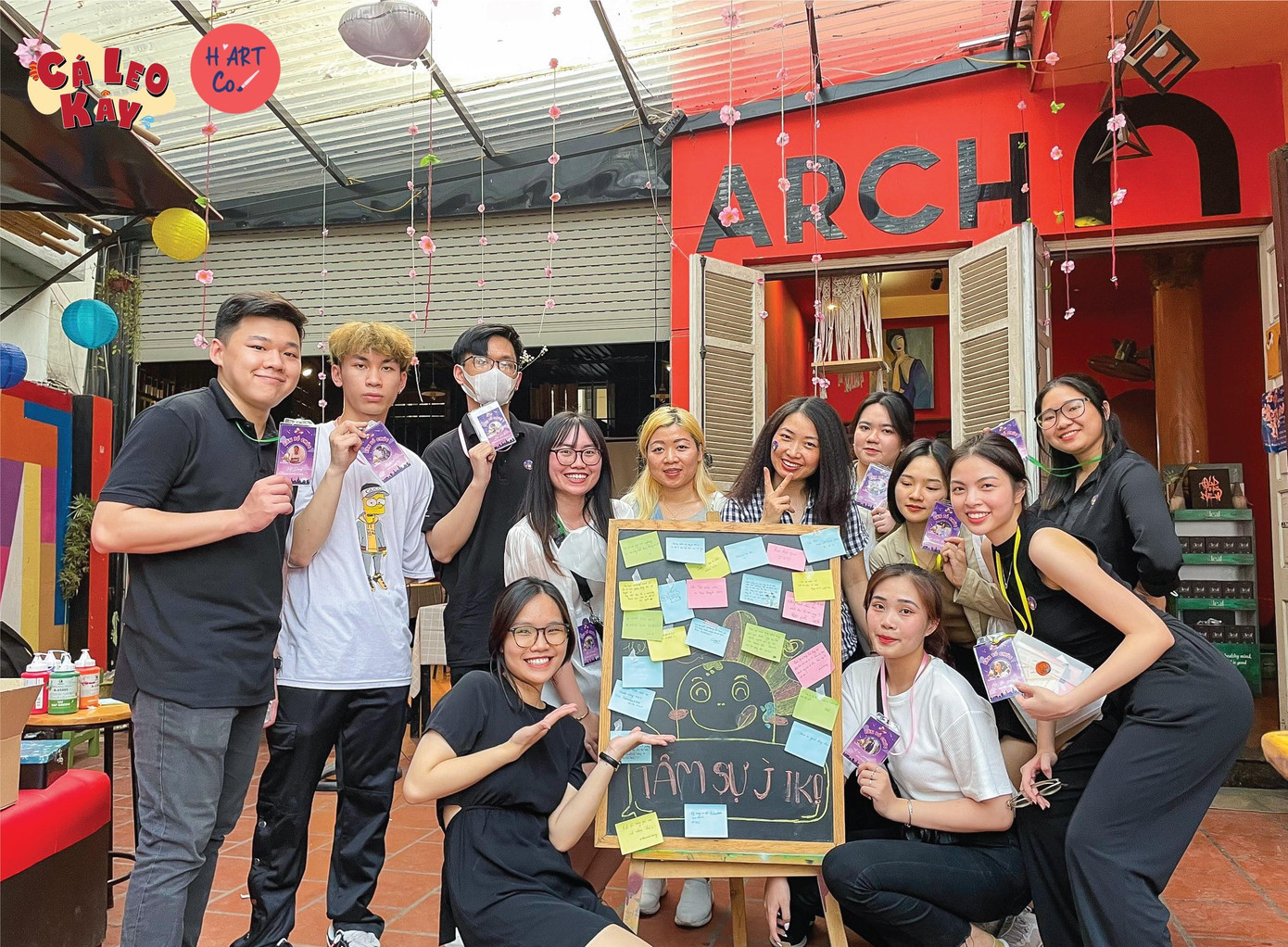 Ban tổ chức ghi lại khoảnh khắc đáng nhớ sau chuỗi sự kiện Ban tổ chức ghi lại khoảnh khắc đáng nhớ sau chuỗi sự kiện