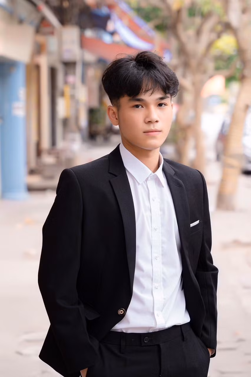 Trần Đăng Khoa (THPT Trần Hưng Đạo, Nam Định). Trần Đăng Khoa (THPT Trần Hưng Đạo, Nam Định).