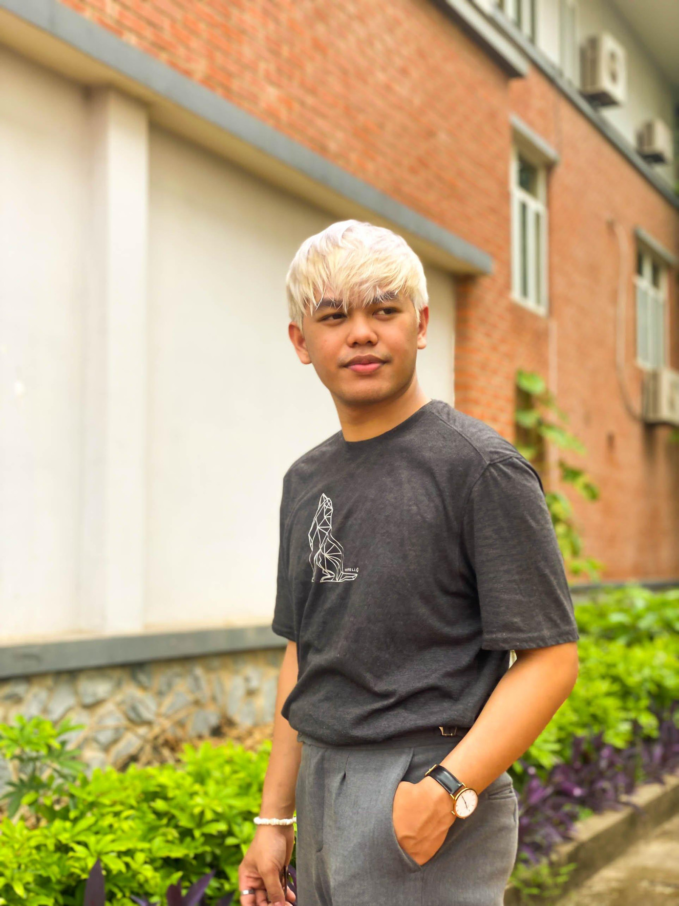 Jan Aldrick Sales Sendaydiego là sinh viên năm thứ ba ngành Kinh doanh Quốc tế tại Khoa Quốc tế, Đại học Thái Nguyên. Jan Aldrick Sales Sendaydiego là sinh viên năm thứ ba ngành Kinh doanh Quốc tế tại Khoa Quốc tế, Đại học Thái Nguyên.