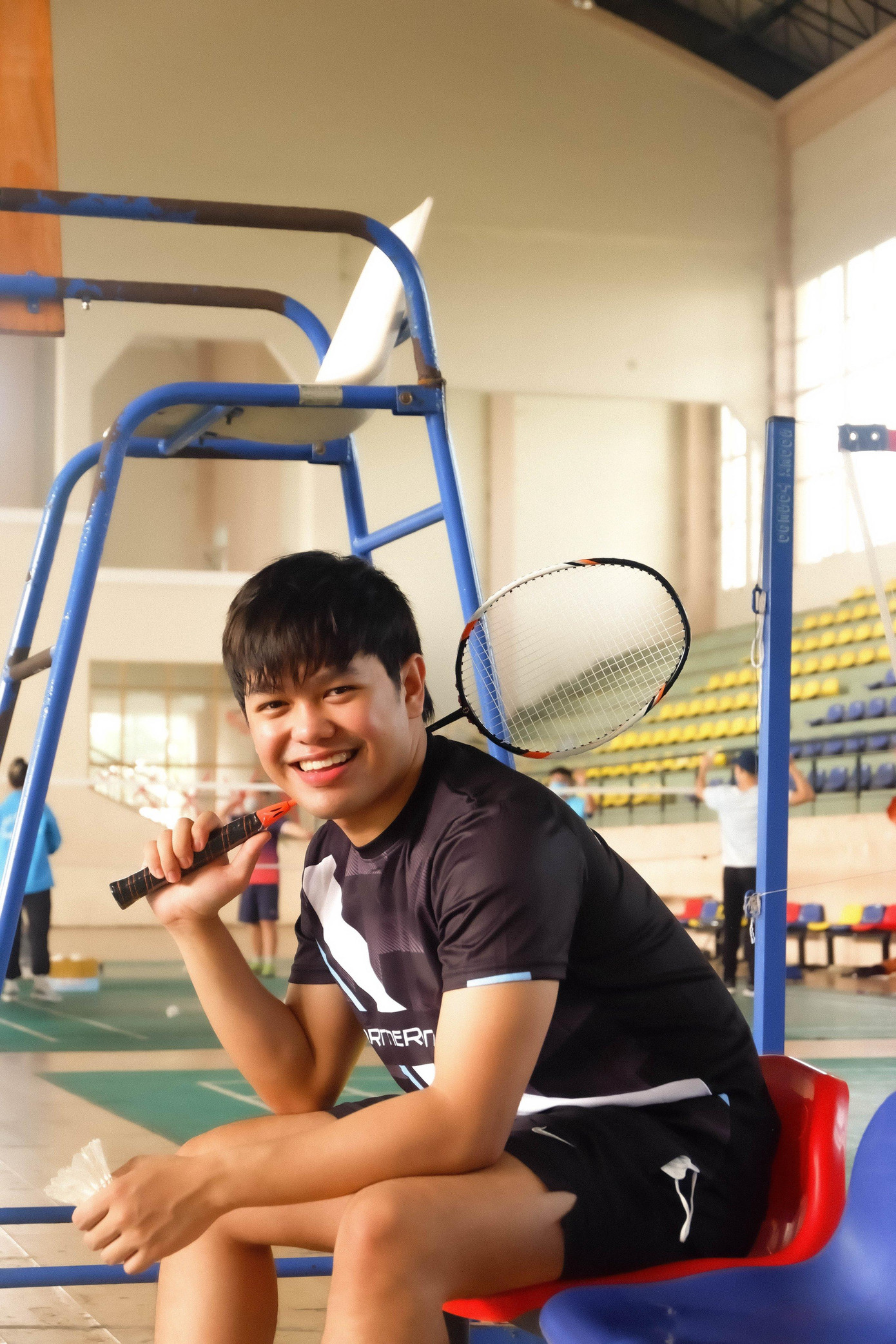 Chàng du học sinh trẻ luôn nỗ lực tham gia nhiều câu lạc bộ để kết bạn và học hỏi những điều mới, đó thực sự là một cơ hội tuyệt vời để mở rộng tầm nhìn và kinh nghiệm của bản thân. Chàng du học sinh trẻ luôn nỗ lực tham gia nhiều câu lạc bộ để kết bạn và học hỏi những điều mới, đó thực sự là một cơ hội tuyệt vời để mở rộng tầm nhìn và kinh nghiệm của bản thân.