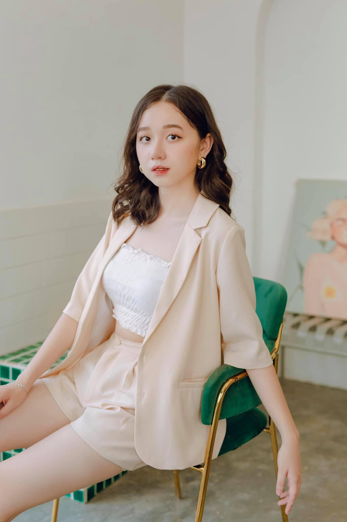 Ngọc Ánh được mệnh danh là cô nàng "đa di năng" khi đảm nhiệm được nhiều vị trí công việc khác nhau.