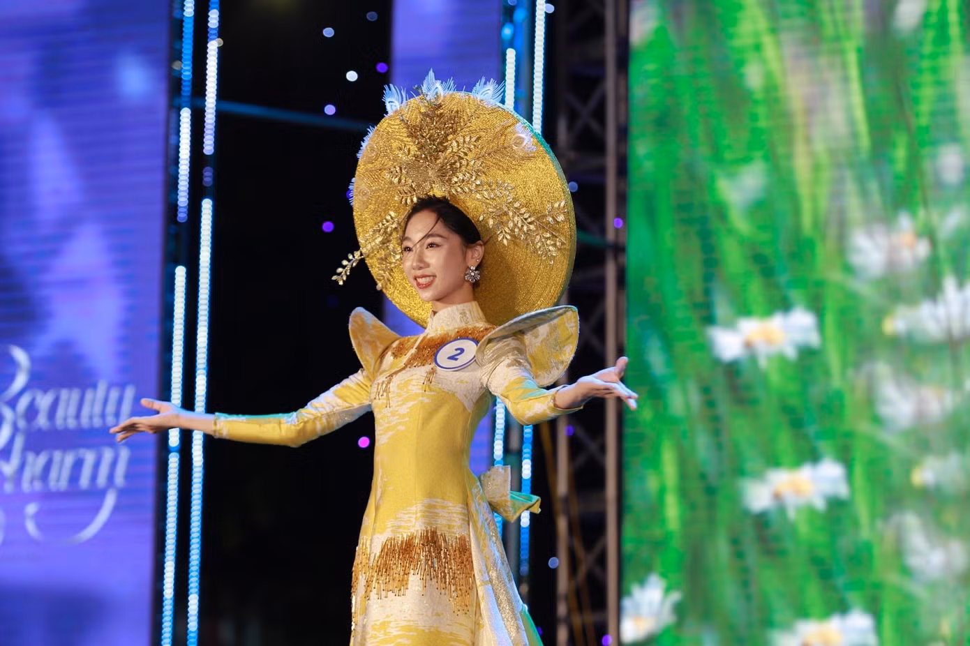 Thùy Dương với thần thái xuất sắc trong những phần thi. Thùy Dương với thần thái xuất sắc trong những phần thi.