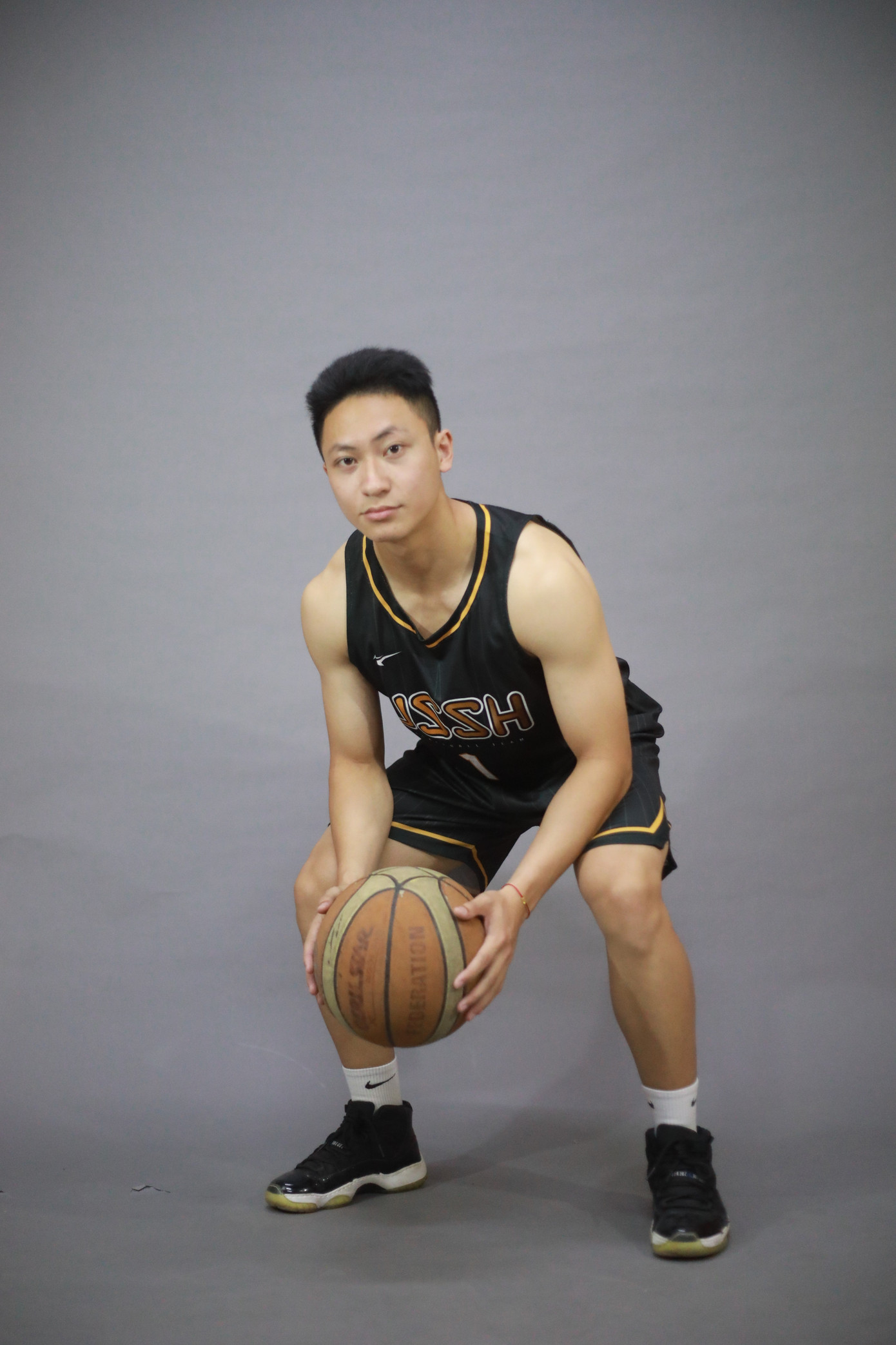 Tuấn Anh gia nhập câu lạc bộ bóng rổ trường Nhân văn. Tuấn Anh gia nhập câu lạc bộ bóng rổ trường Nhân văn.