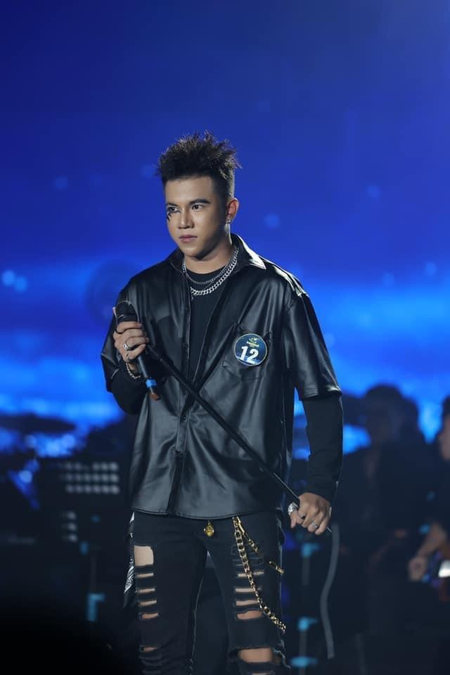 Trong cuộc thi Sao Mai toàn quốc 2022, Trịnh Sơn đã khiến khán giả phải “vỡ òa” khi giành về Giải Nhất phong cách nhạc Nhẹ. Trong cuộc thi Sao Mai toàn quốc 2022, Trịnh Sơn đã khiến khán giả phải “vỡ òa” khi giành về Giải Nhất phong cách nhạc Nhẹ.