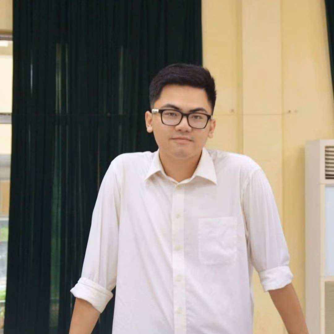 Nguyễn Việt Long, sinh năm 2000, hiện là Phó Chủ tịch Hội Sinh viên Trường Đại học Lâm nghiệp, sinh viên năm cuối ngành Quản lý tài nguyên thiên nhiên.