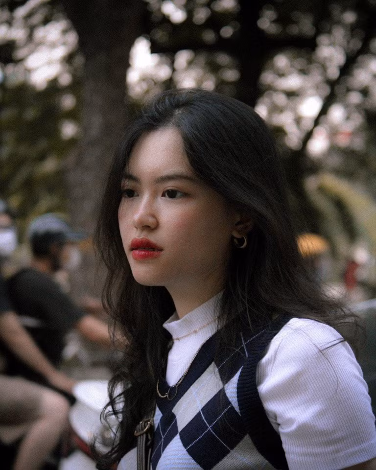 Nữ sinh Đỗ Nhật Mai - Sinh viên năm nhất chuyên ngành Truyền thông và Văn hóa đối ngoại Học viện Ngoại giao.