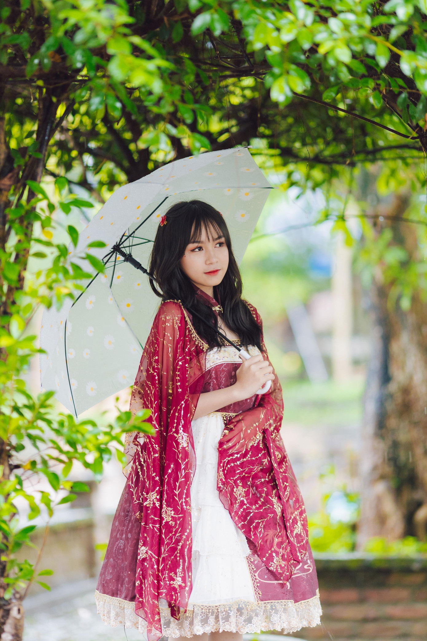 Vô số lần Mai Lan nhận được những câu hỏi “tại sao”, và cô cho rằng công việc xăm hình xứng đáng được đứng ngang hàng với các công việc khác, nó phù hợp với khả năng và giá trị sống của cô.