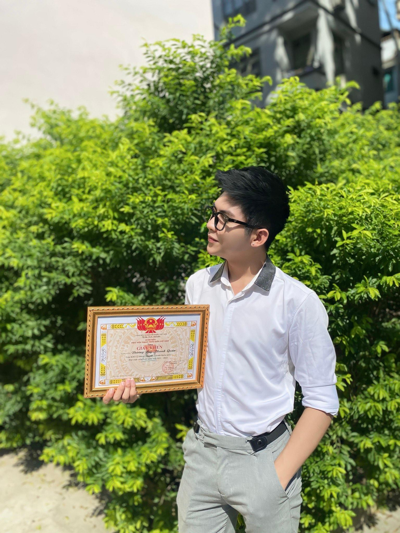 Thanh Quân nhiều kỳ liên tiếp đạt sinh viên Giỏi và học bổng cùng giấy khen tham gia các hoạt động Đoàn.