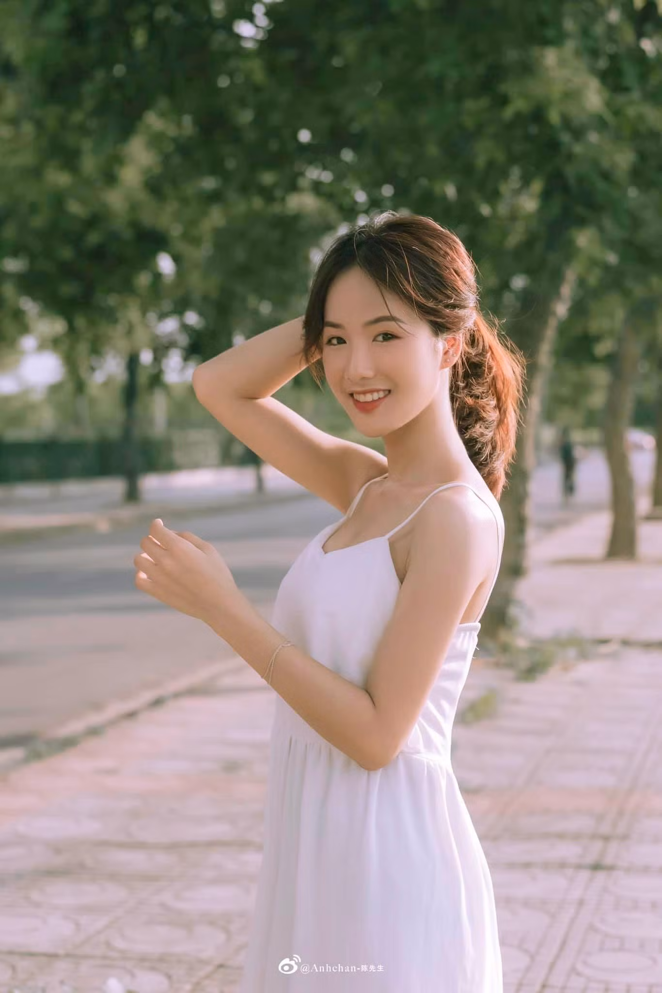 Cô nàng khiến nhiều người "xao xuyến" bởi nét đẹp thanh tú.