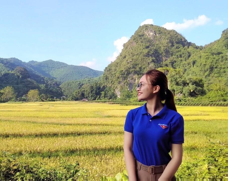 "Mọi công việc thành đạt đều nhờ sự kiên trì và lòng say mê" - Câu nói đã minh chứng cho sự cố gắng của Thúy Quỳnh.