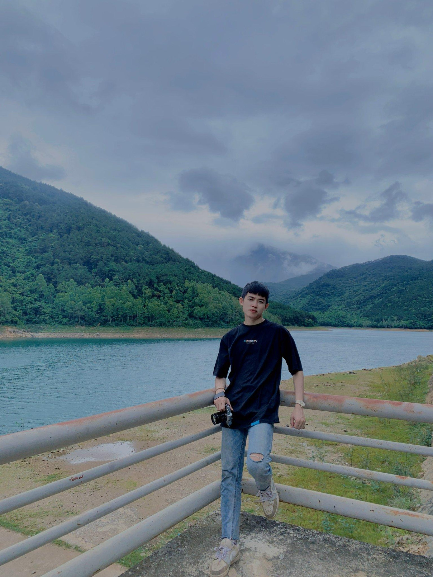 Nguyễn Đức Thắng (sinh năm 1998) đang là sinh viên ngành Bác sĩ đa khoa của Trường Đại Học Y - Dược, Đại Học Thái Nguyên. Nguyễn Đức Thắng (sinh năm 1998) đang là sinh viên ngành Bác sĩ đa khoa của Trường Đại Học Y - Dược, Đại Học Thái Nguyên.