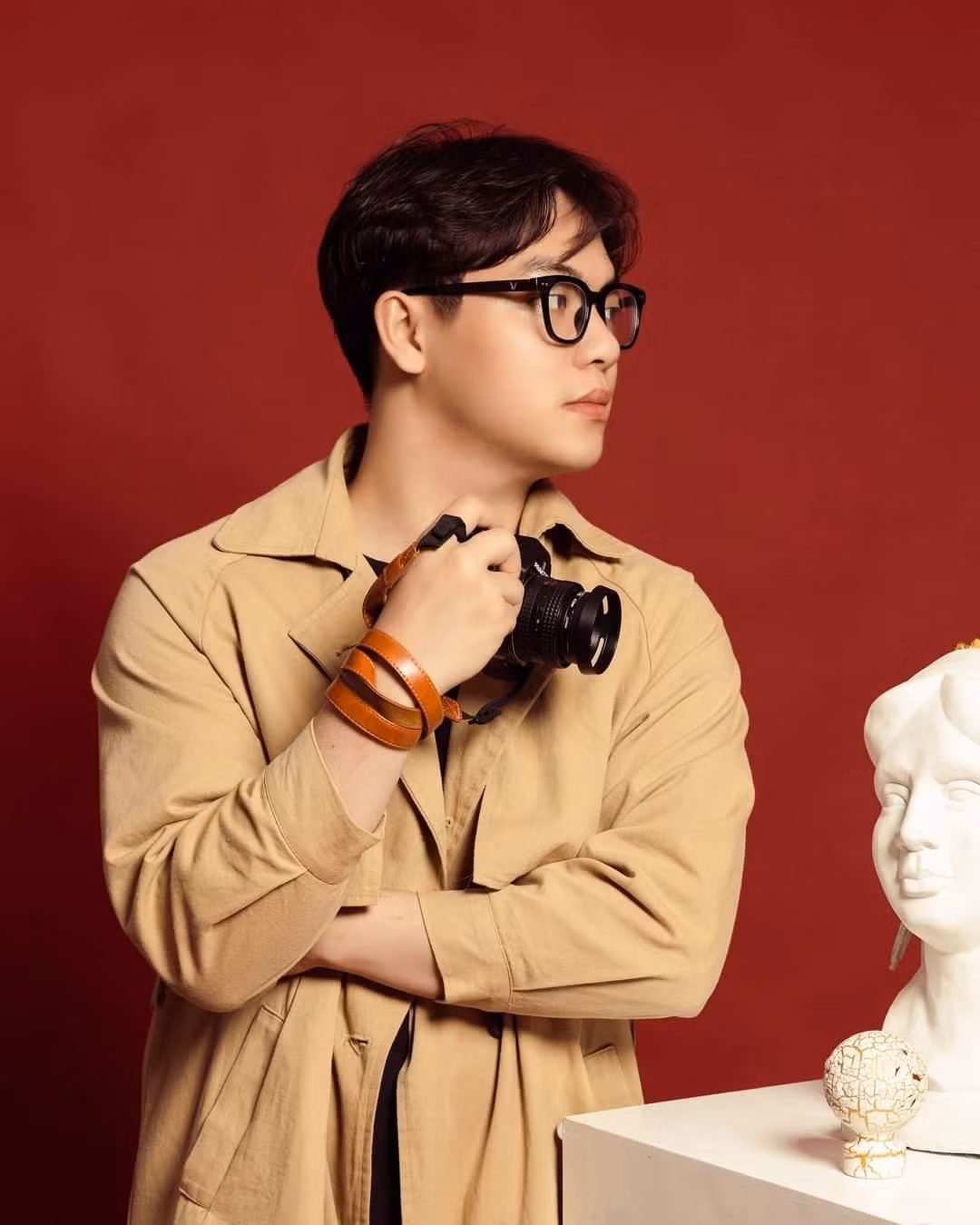 Linh thường được biết đến với danh xưng là “Sinh viên luật làm truyền thông-marketing”. Linh thường được biết đến với danh xưng là “Sinh viên luật làm truyền thông-marketing”.