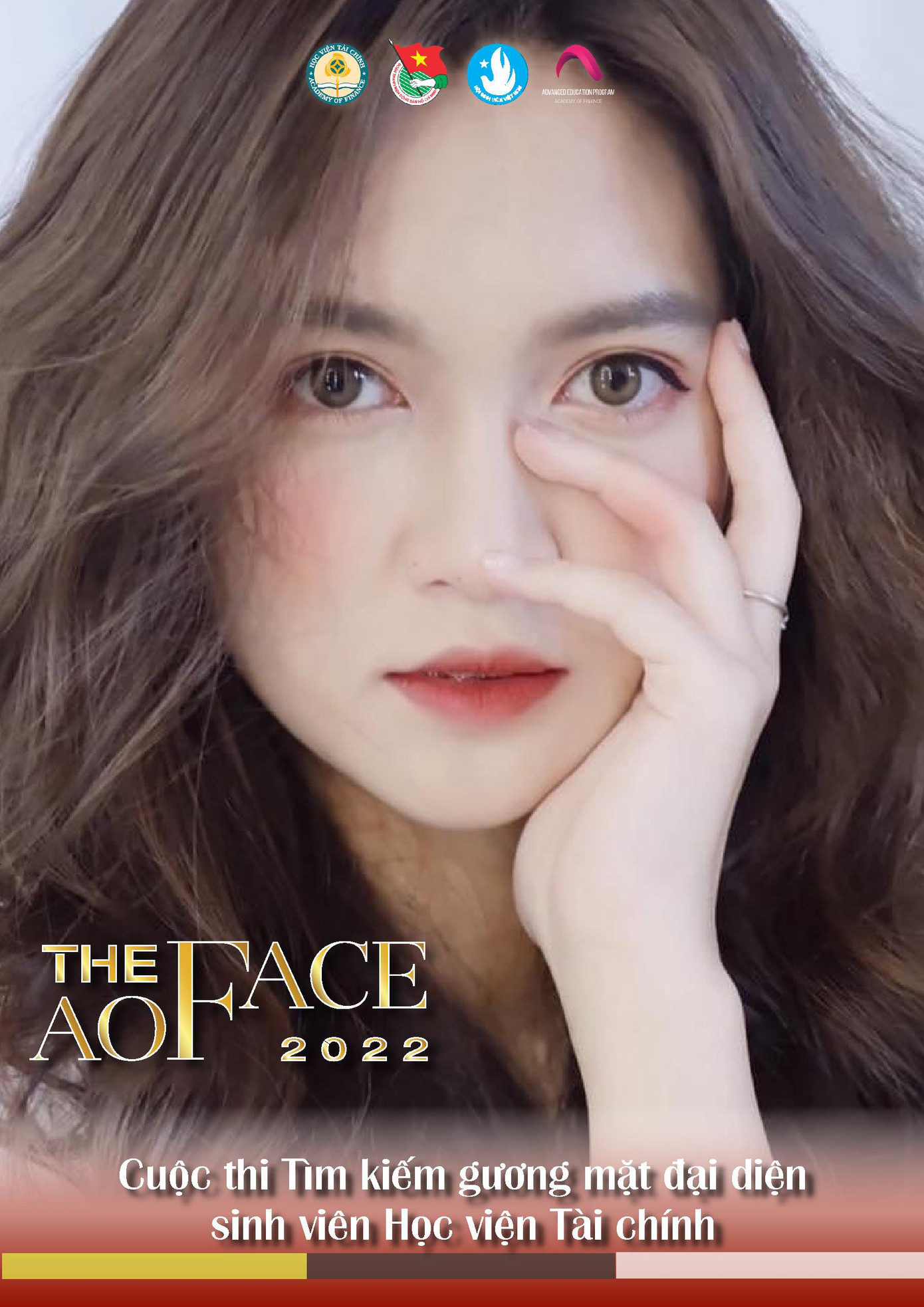 Anh Thư là một hot Tiktoker với gần 500.000 lượt theo dõi. Với số lượng “fan” đông đảo như vậy, chắc chắn rằng bạn sẽ càng lan tỏa những hình ảnh đẹp của Học viện Tài chính, sinh viên Học viện Tài chính tới đông đảo mọi người hơn nữa.